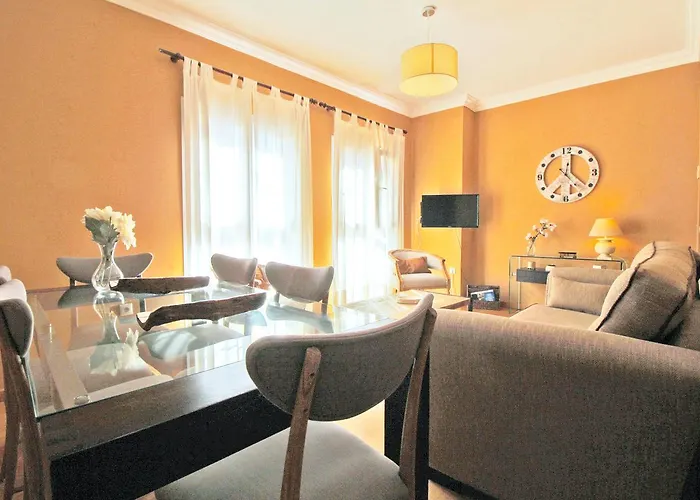 Del Parque Flats - Cervantes